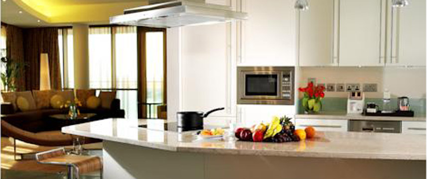 BurJuman Arjaan by Rotana - Dubai - Kitchen BurJuman Arjaan by Rotana - Dubai - Kitchen